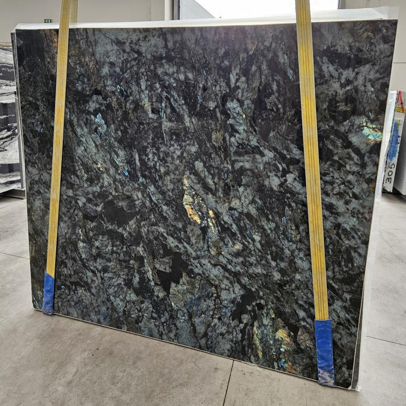 Labrador Lemurian Blue Extra Marmor Bordplade