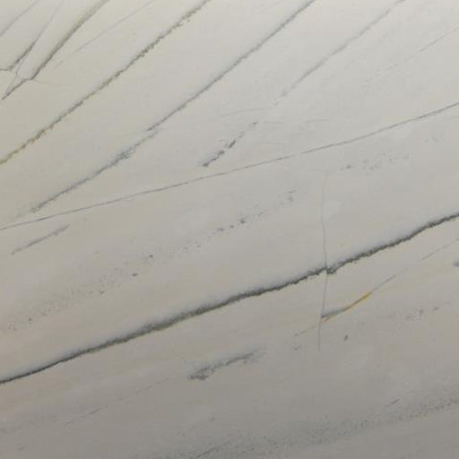 Quartzite Casablanca flise — hvid baggrund med fine diagonale grå og antracitfarvede linjer